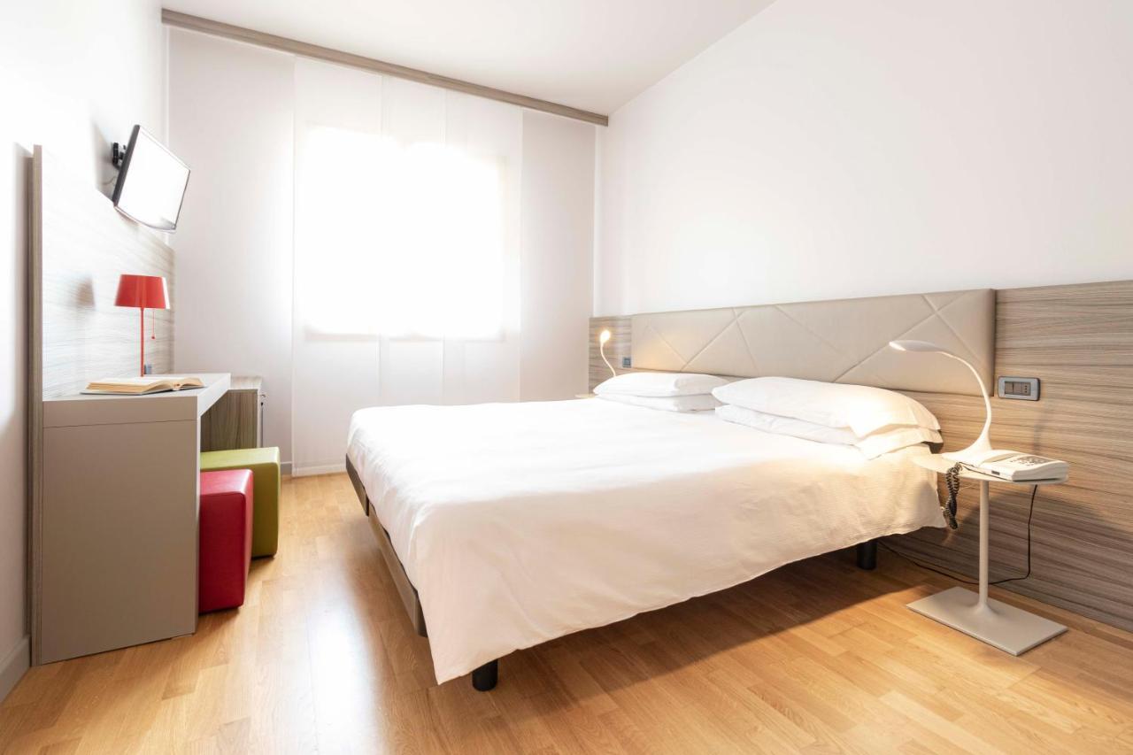 Hotel La Primula San Quirino ภายนอก รูปภาพ